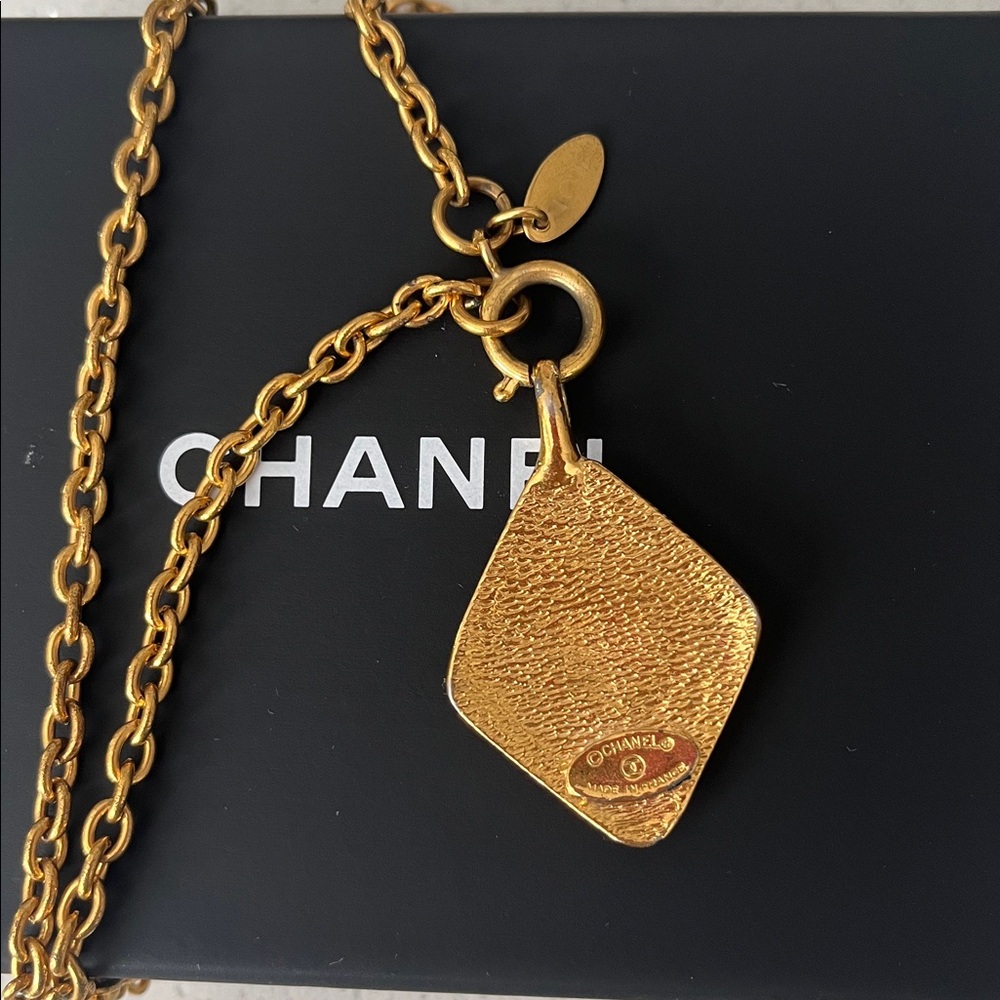 Chanel Necklace - Picture 8 of 9